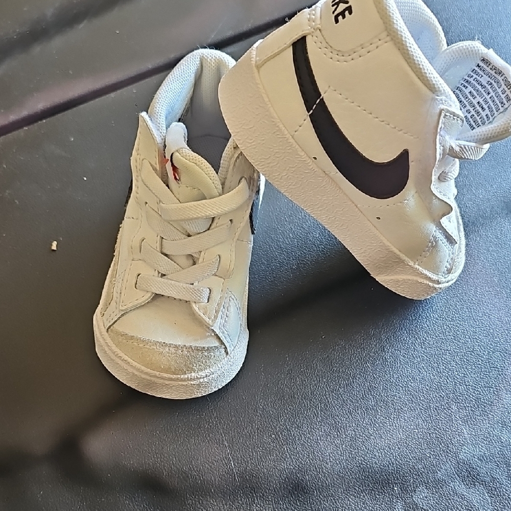 Nike Kids White and Black Sneakers